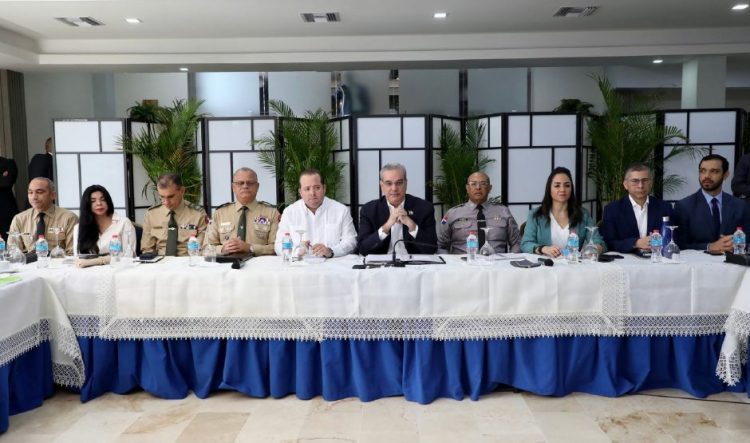 Abinader encabeza reunión sobre seguridad ciudadana
