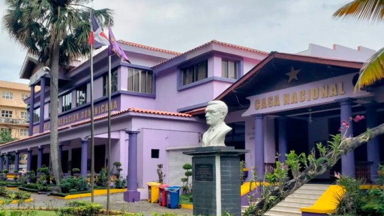 El Comité Político del PLD se reunirá este jueves