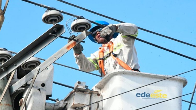 Apagones para sectores morosos en el pago de luz