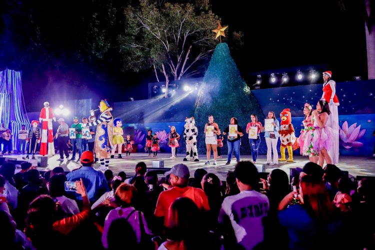 Santiago clausura el Bosque Encantado con récord de asistencia