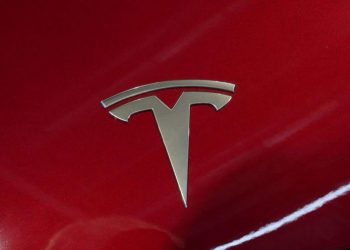 Tesla reporta caída del 1.1% en ventas en 2024