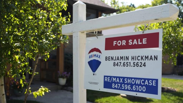 Ventas de viviendas en EEUU alcanza nivel más bajo en casi 30 años