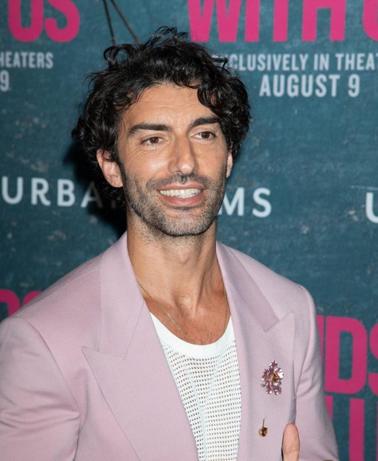 Justin Baldoni demanda a Blake Lively y Ryan Reynolds por $400 millones