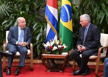 Lula invita a Cuba a cumbre Brasil-Caribe