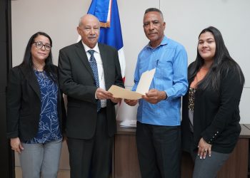 Minerd anuncia que padres y estudiantes participarán en la Evaluación del Desempeño Docente