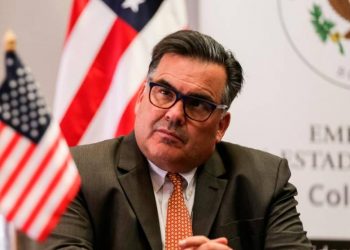 Estados Unidos remueve a su embajador en Colombia en medio de tensiones diplomáticas