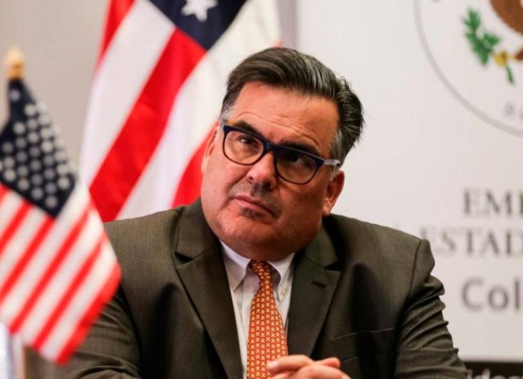 Estados Unidos remueve a su embajador en Colombia en medio de tensiones diplomáticas