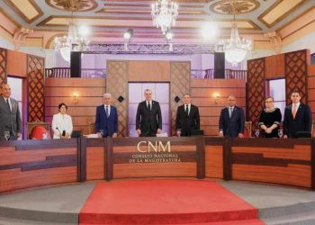 Abinader promulga reforma a la Ley del Consejo Nacional de la Magistratura