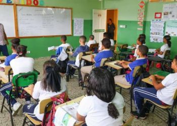 Estudiantes haitianos aumentan matrícula escolar en RD un 78%