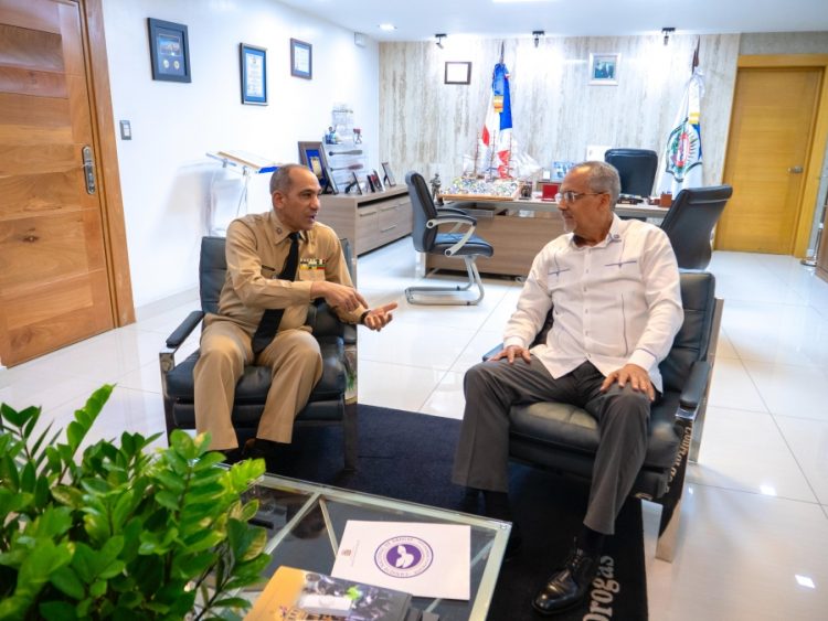 DNCD y CND refuerzan coordinación contra distribución y el consumo de drogas