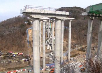 Colapso de puente en Corea del Sur deja varios muertos y heridos