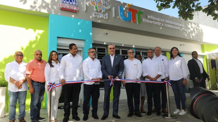 Abinader inaugura primera Unidad de Intervención Terapéutica Territorial del CAID