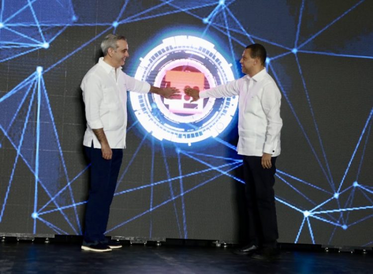 Indotel inaugura fibra óptica en la región sur