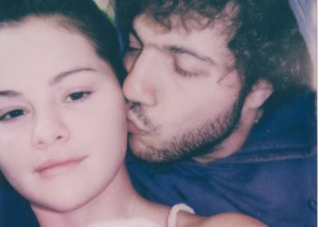 Selena Gómez y Benny Blanco anuncian álbum por San Valentín