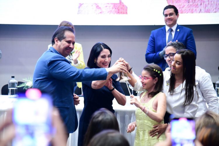 Niños con cáncer recibirán carné para servicios gratuitos