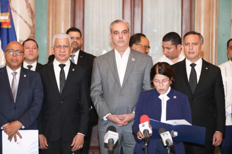 Gobierno Abinader incauta 199,495 kilos de cocaína más que el PLD