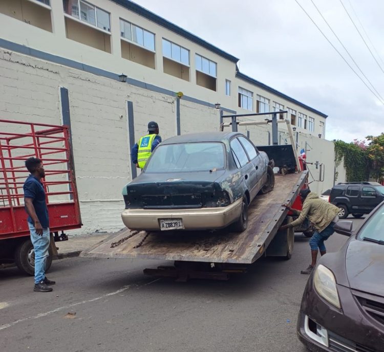 Alcaldía del DN recupera espacios públicos en Villa Juana y Ensanche La Fe