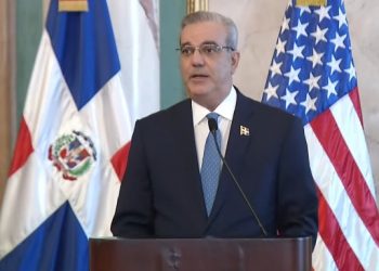 “Haití se ahoga mientras una parte de la comunidad internacional observa pasiva”, dice Abinader