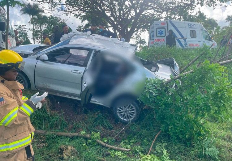 Al menos cuatro personas fallecidas tras accidente de tránsito en La Altagracia