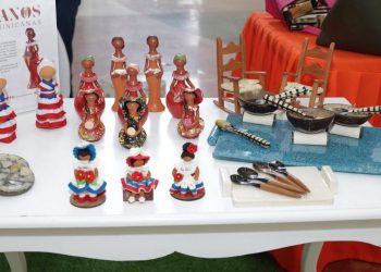 Manos Dominicanas lleva “Fiesta Patriótica” a sus cuatro tiendas comerciales