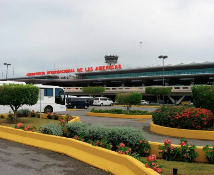 Apagón en el Aeropuerto Las Américas interrumpe operaciones