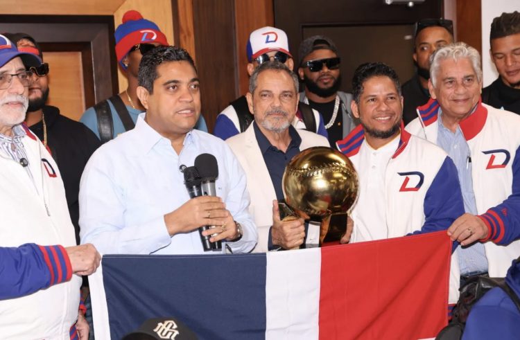 Kelvin Cruz recibe a los campeones de la Serie del Caribe