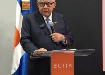 Juan Bolívar Díaz deja su cargo como embajador de RD en España