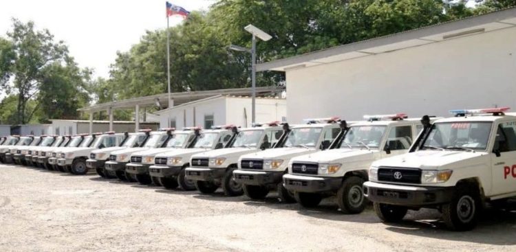 EEUU dona equipo táctico y vehículos a la policía de Haití