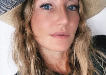 "Quiere castigarme porque decidí no ser de su propiedad"; dice exesposa de Noboa