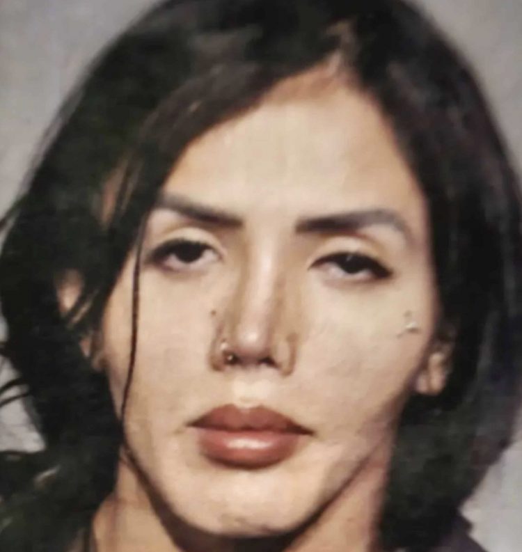 Mujer trans acusada de abusar de un menor en el baño de una bodega