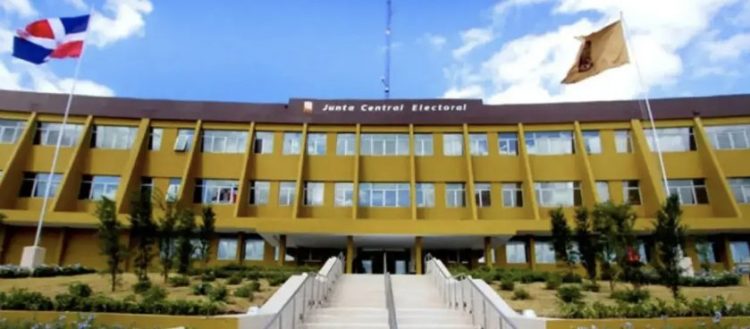 JCE asigna RD$1,500 millones a partidos políticos para 2025