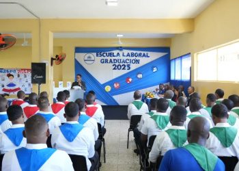 Más de 200 privados de libertad se gradúan como técnicos en el CCR de San Pedro de Macorís