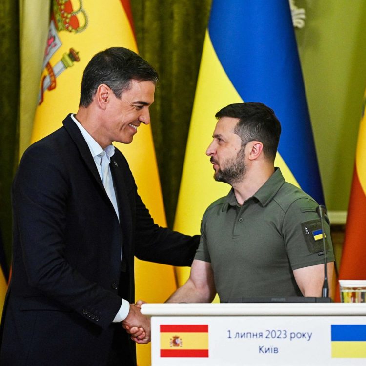 Pedro Sánchez anuncia una ayuda militar de mil millones de euros para Ucrania