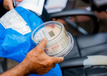 Procuraduría para el Sistema Eléctrico entrega 976 medidores a Edesur