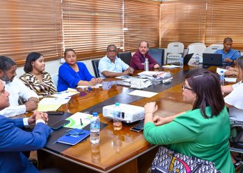 Autoridades coordinan plan 2025 para garantizar alimentación en centros penitenciarios