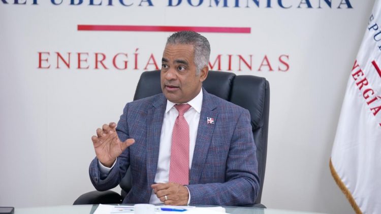 Proyecto de reforma a Ley Minera será presentado dentro de 60 a 90 días, informa Joel Santos