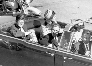 FBI encuentra 2,400 documentos desconocidos sobre el asesinato de JFK