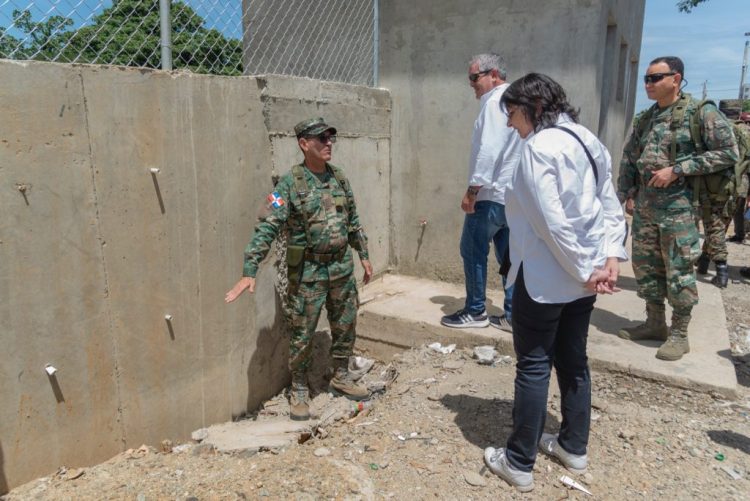 Gobierno evalúa avances en mercados fronterizos de Elías Piña y Dajabón