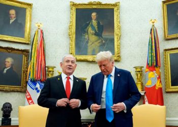 Trump recibe a Netanyahu y espera inicio de proceso de paz