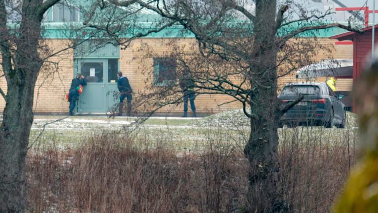 Tiroteo en escuela de Suecia deja diez muertos