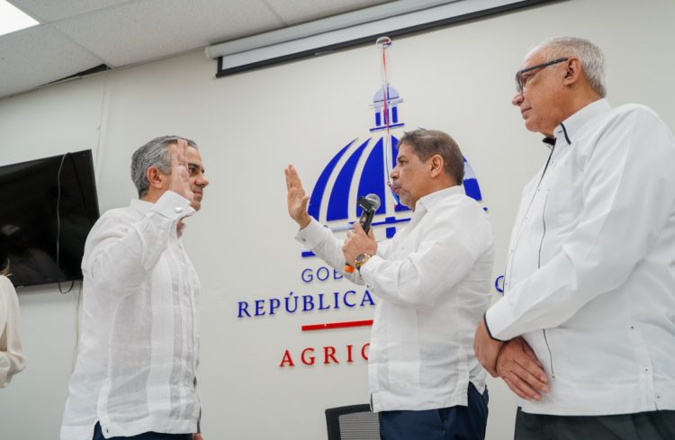 Iván Hernández Guzmán asume dirección de Intabaco