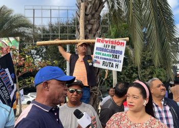 Transportistas de Santiago protestan exigiendo ser incluidos en nuevo sistema de transporte