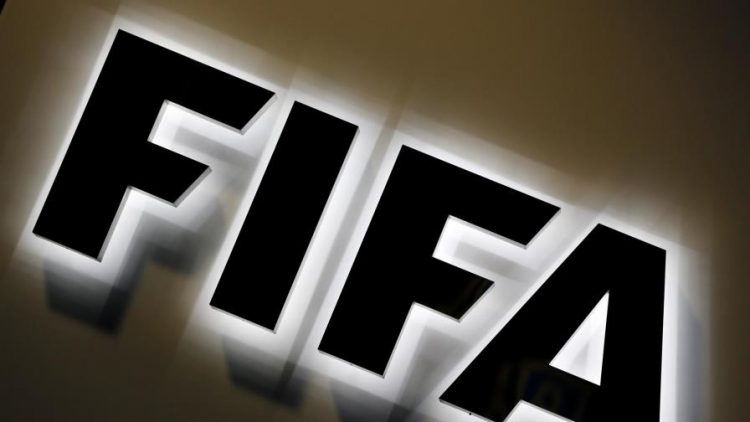 Detenido en Miami empleado de FIFA por intimidad con menor