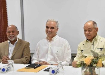 Luis Miguel De Camps se reúne con ADP para impulsar mejoras en educación dominicana