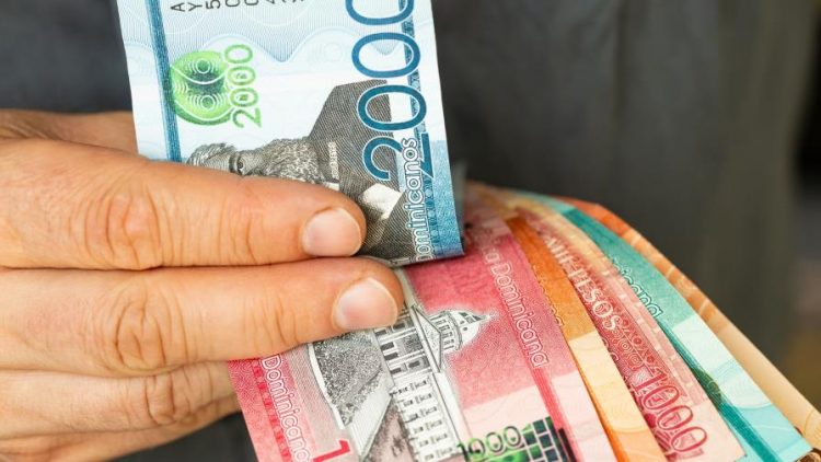 Gobierno obtiene aprobación para aumento salarial del 20%