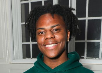 Vendedora exige a youtuber "Speed" pagar por comida probada en Perú