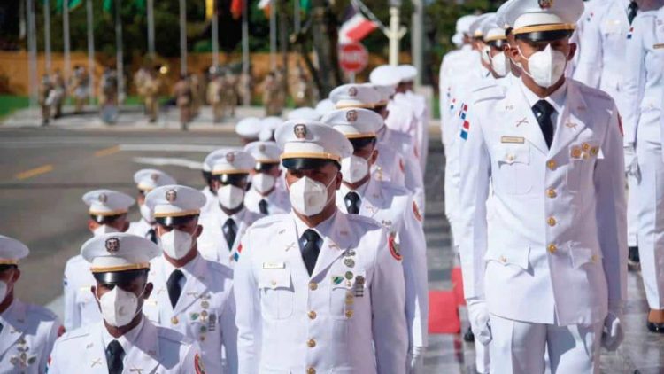 Casi 20 mil jóvenes se unen a la milicia en cinco años