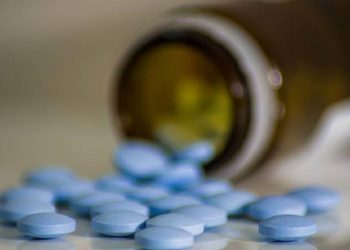 Detienen a un hombre que viajó de RD a España con 20,000 pastillas de viagra en su maleta