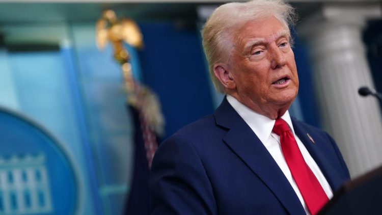 Trump suspende aumento de aranceles al acero canadiense tras medida de Ontario