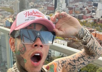 Agentes federales realizan allanamiento en la casa de Tekashi en Florida